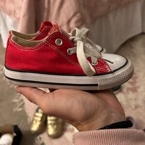 Converse Chuck Taylor All Star Classic Low Top Red Toddler size 8